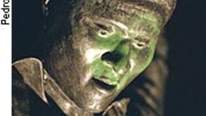 Estátua de Eusébio vandalizada