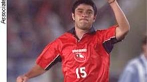 Remate forte e rapidez definem jogo de Tello