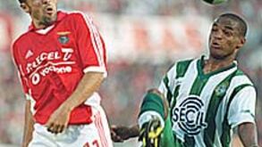 BENFICA-V. SETÚBAL, 3-2 (Mantorras 31'', 37'' e 69''; Marco Ferreira 22'', Hugo Henrique 87'')