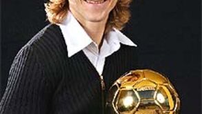 Nedved eleito Bola de Ouro