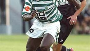 Goleador de serviço anda numa roda-viva