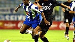 Académica frente ao FC Porto: Um central escapou ao buraco negro
