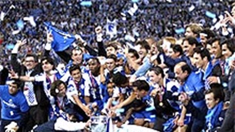 2003/04: FC Porto volta a surpreender
