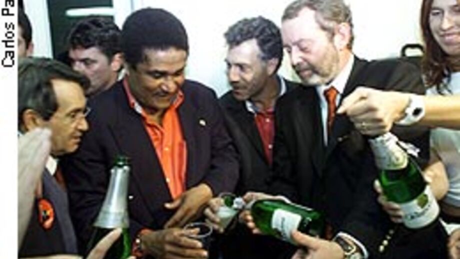 Manuel Vilarinho eleito presidente do Benfica