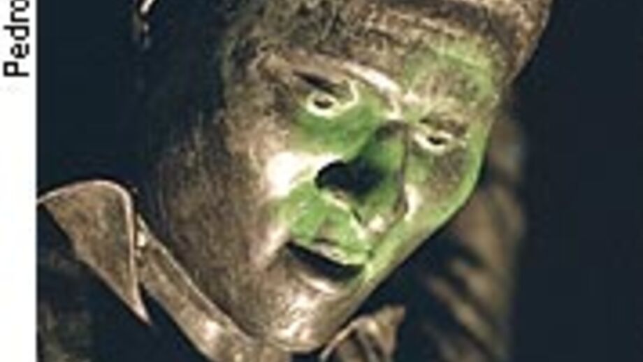 Estátua de Eusébio vandalizada