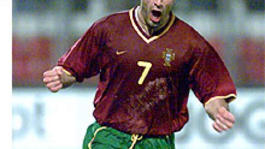 «Bola de Ouro»: Luís Figo bate Zidane por 16 pontos