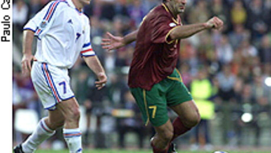 Figo: «Este prémio é o sonho de todos os futebolistas»