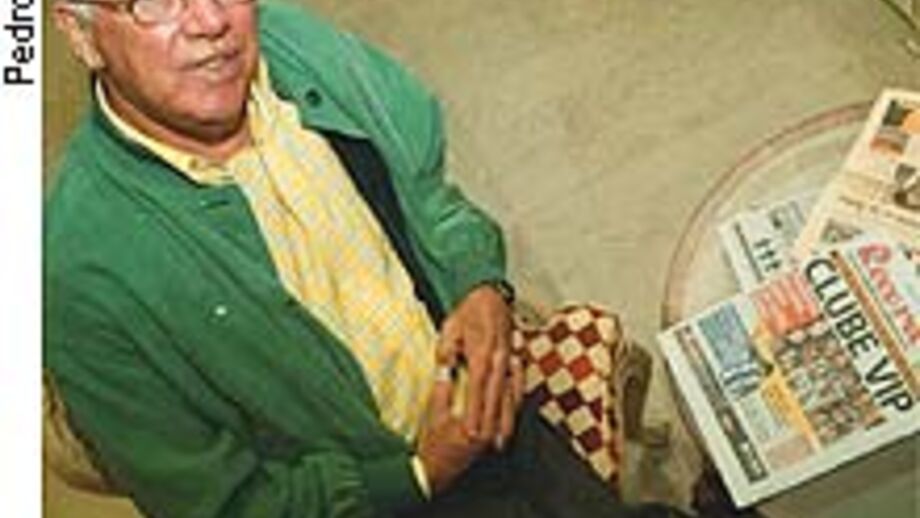 Armando Nogueira: «Gostaria de falsificar um passaporte para Figo jogar pela selecção do Brasil»