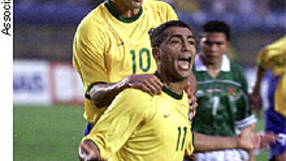 Romário ultrapassa Pelé em golos nos jogos oficiais da «Seleção»