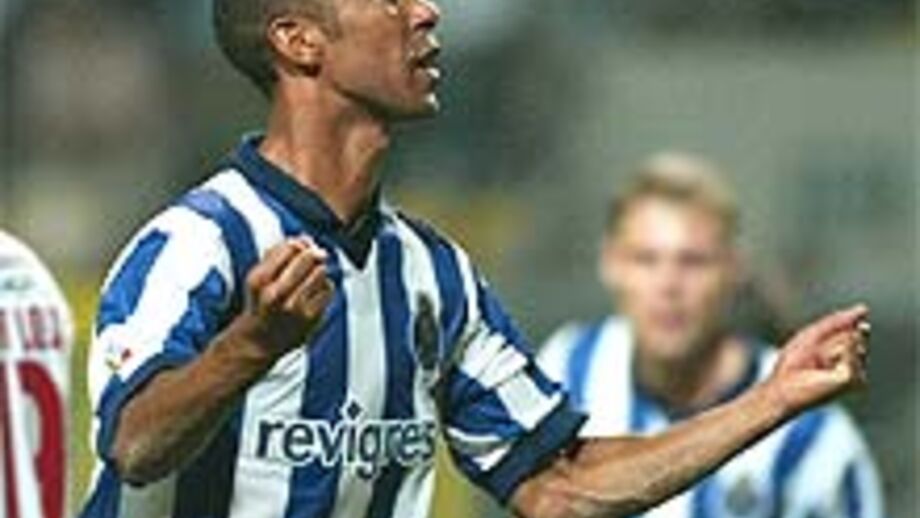 Costinha em jogo histórico