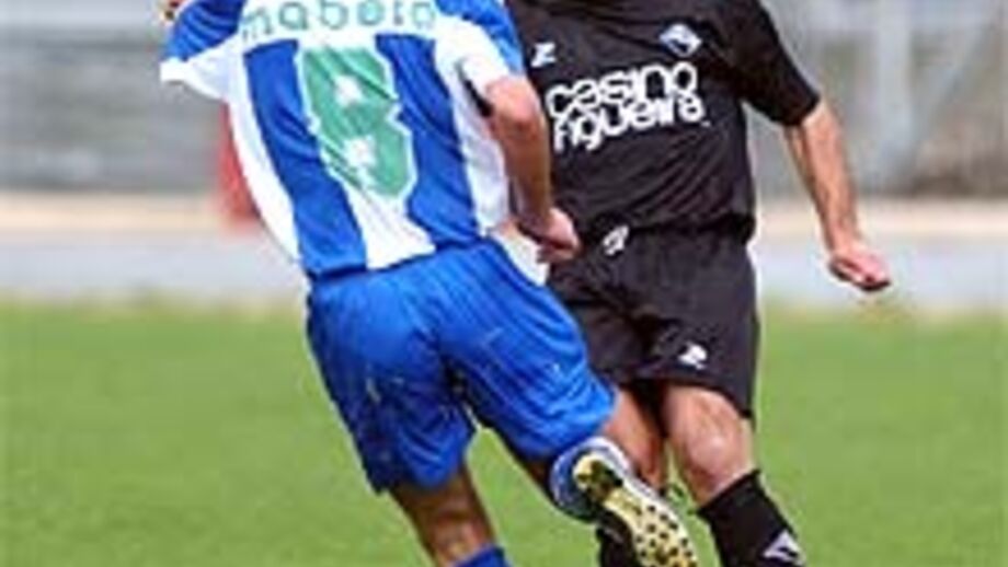 Académica-Infesta, 4-2: Uma rajada de três tiros matou o sonho e a festa