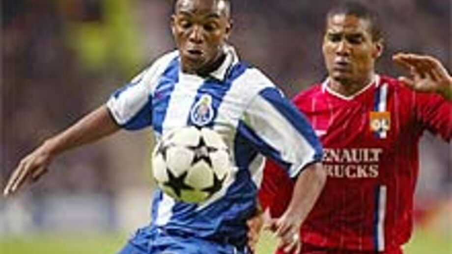 FC Porto-Lyon, 2-0: Dois passos de gigante rumo ao topo da Europa