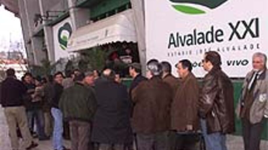 «Lugares especiais» geram corrida louca em Alvalade