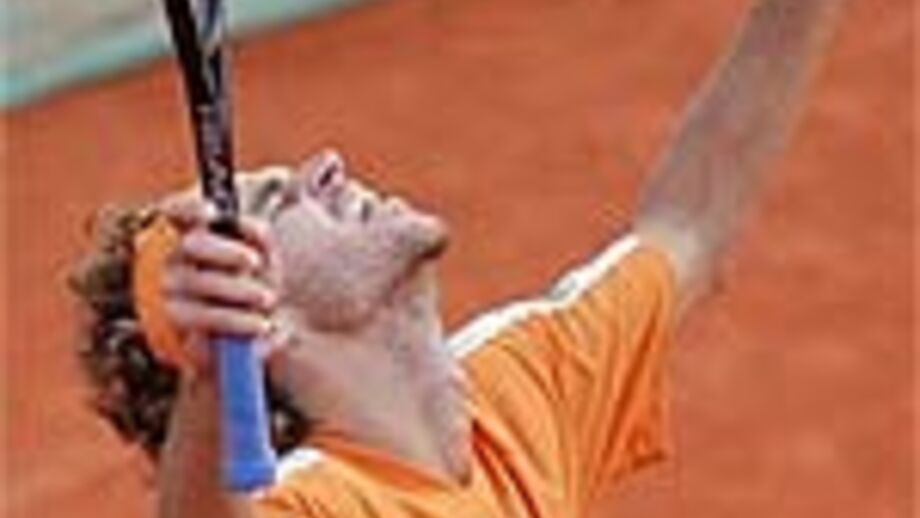 Roland Garros: Guga passa Sanguinetti no teste da ''maratona''