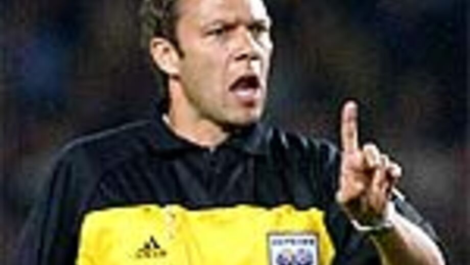 Suíço Urs Meier «apita» Milan-Real