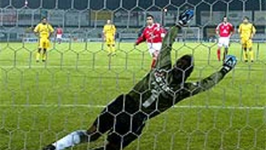 Senhor dos ''penalties'' falha pela primeira vez