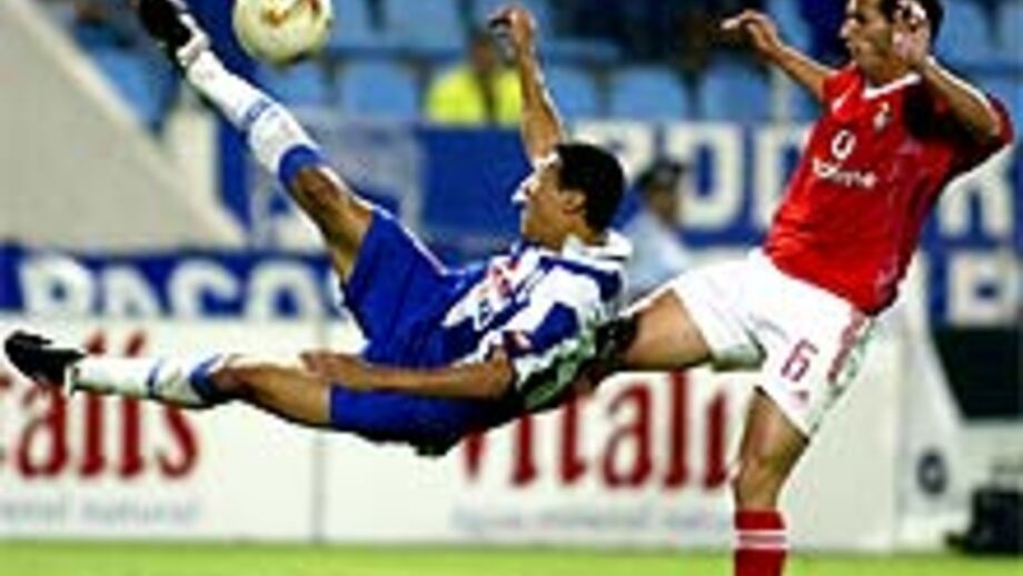 FC Porto-Benfica, 2-0: Como se oferecem golos e pontos mortais