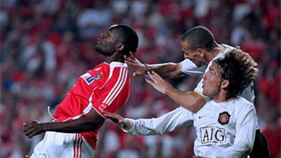 BENFICA-MANCHESTER UNITED, 0-1 (Saha 60'')
