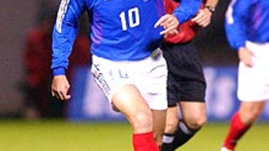 Zidane, a classe e o talento de um virtuoso