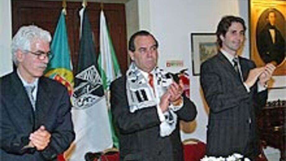 Manuel Almeida: «Estrutura financeira para salvar Vitória»