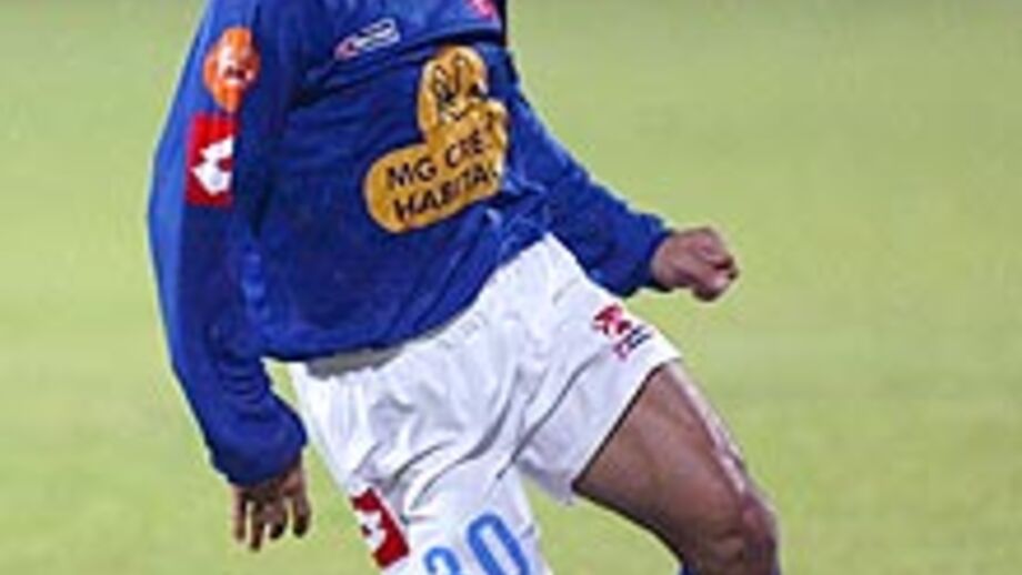 Juninho Petrolina deve rescindir hoje