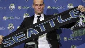 Ljungberg apresentado nos Seattle Sounders