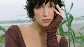 Ashley Scott ao lado de John Cena em "12 Rounds"
