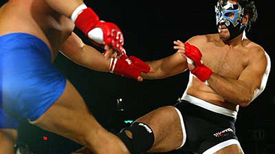 Há novela mexicana na WWE