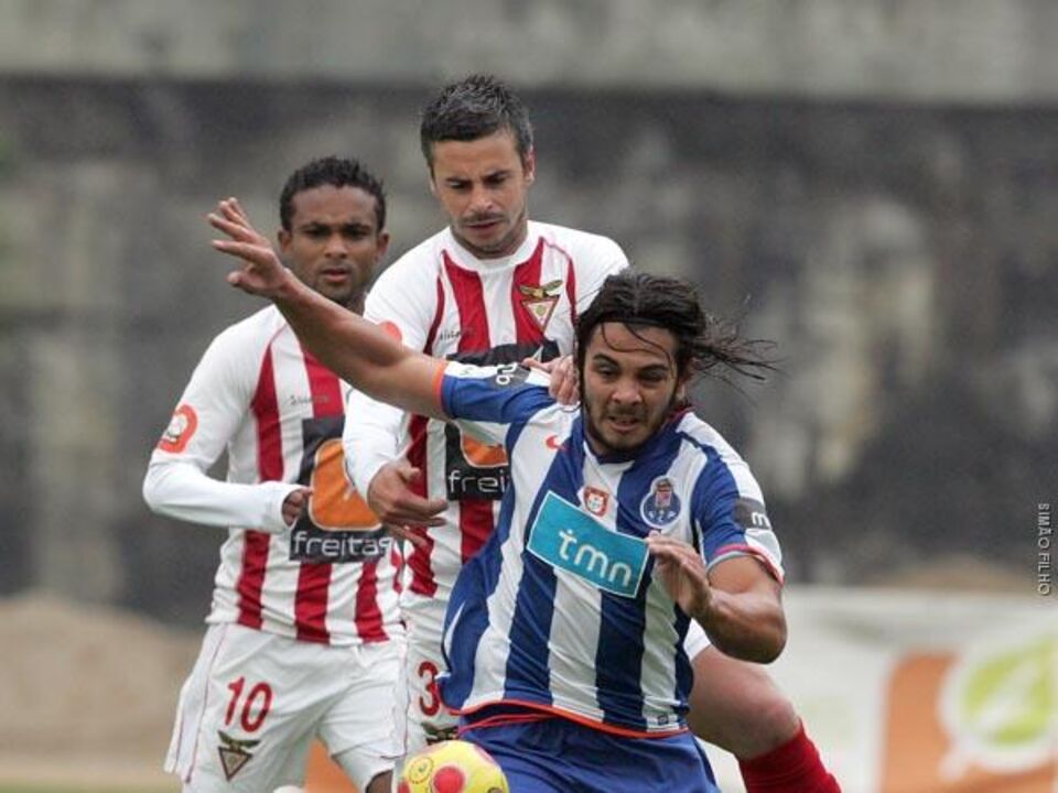 Liga Intercalar: Aves goleia dragões (4-0)