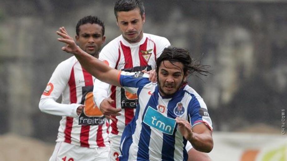 Liga Intercalar: Aves goleia dragões (4-0)