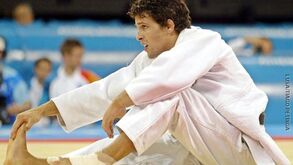 João Neto em dúvida para o Mundial