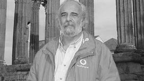 Morreu José Megre