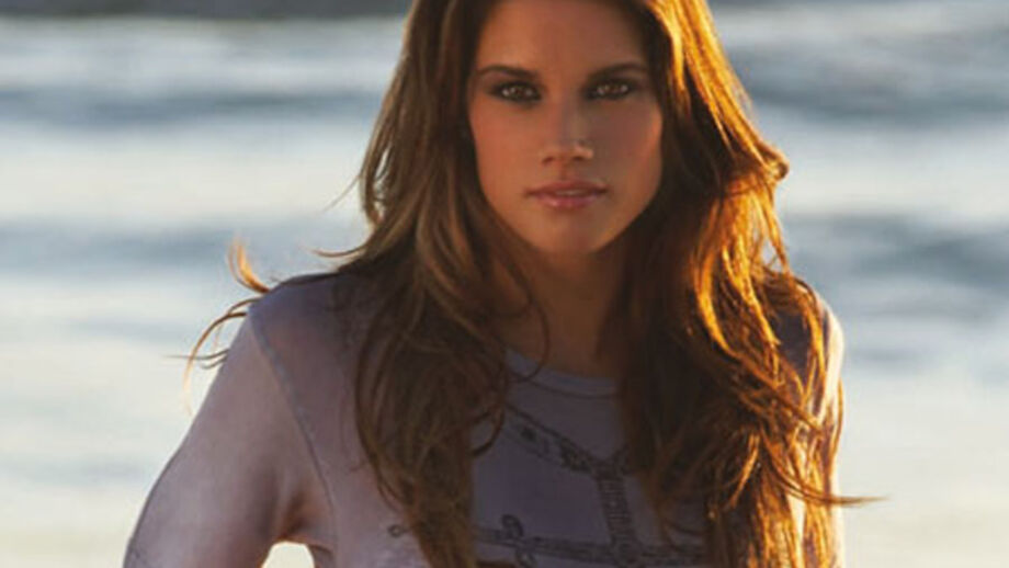 Missy Peregrym de olho no Super Bowl