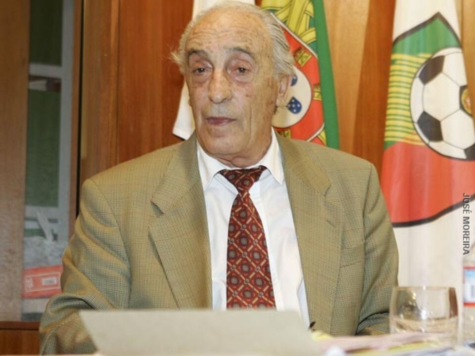 Morreu Adriano Afonso