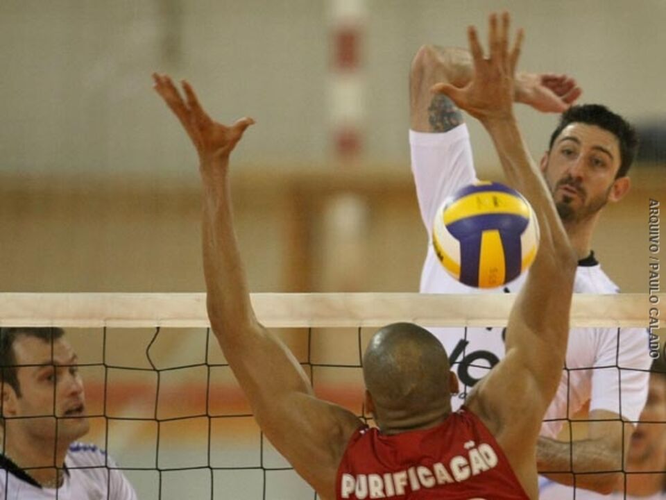 Sp. Espinho e V. Guimarães finalistas