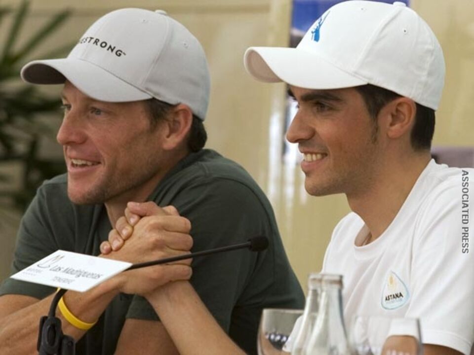 Armstrong e Contador lado a lado