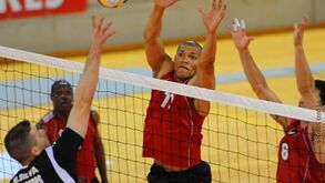 Benfica entra a ganhar no "playoff"