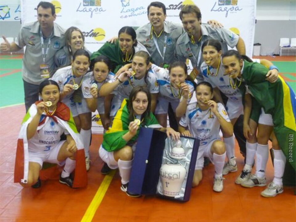 Taça das Nações feminina: Benfica batido por brasileiras