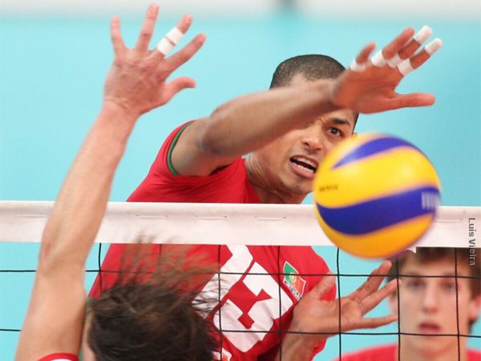 Portugal bate Dinamarca sem problemas