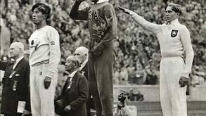 Owens e Long homenageados em Berlim