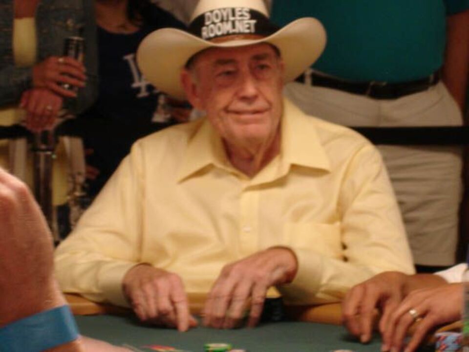 Doyle Brunson: «Já estaria morto se não fosse o poker» 