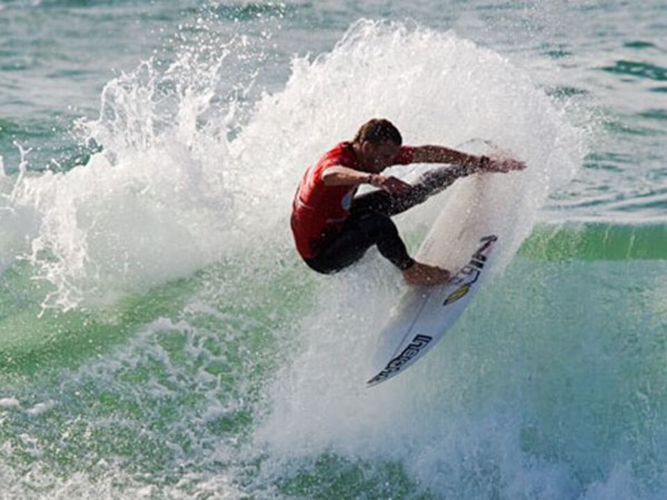 Otton eliminou David Luís no fecho do 1.º dia