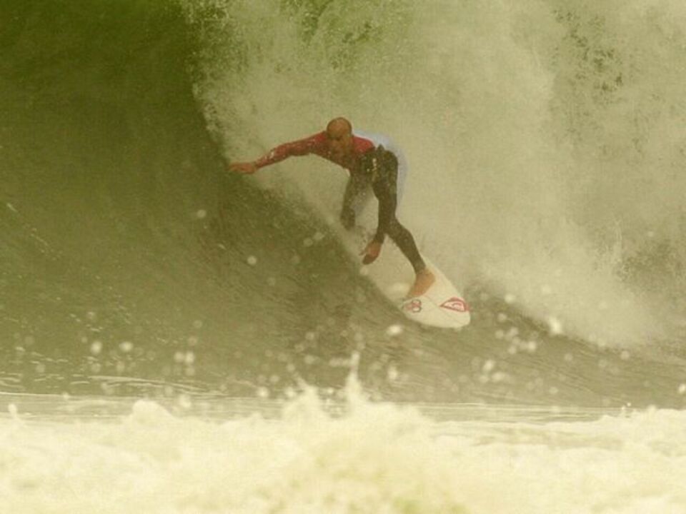 Kelly Slater saiu da toca