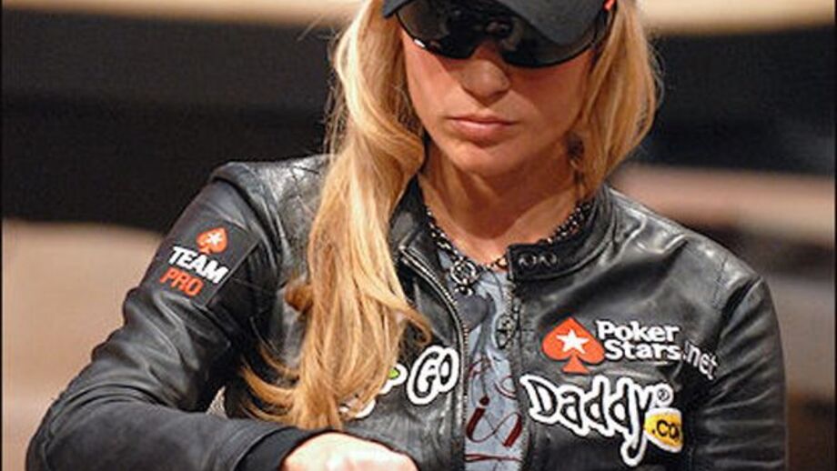 Vanessa Rousso: «Ganhei muito dinheiro mas tenho a cabeça no sítio»