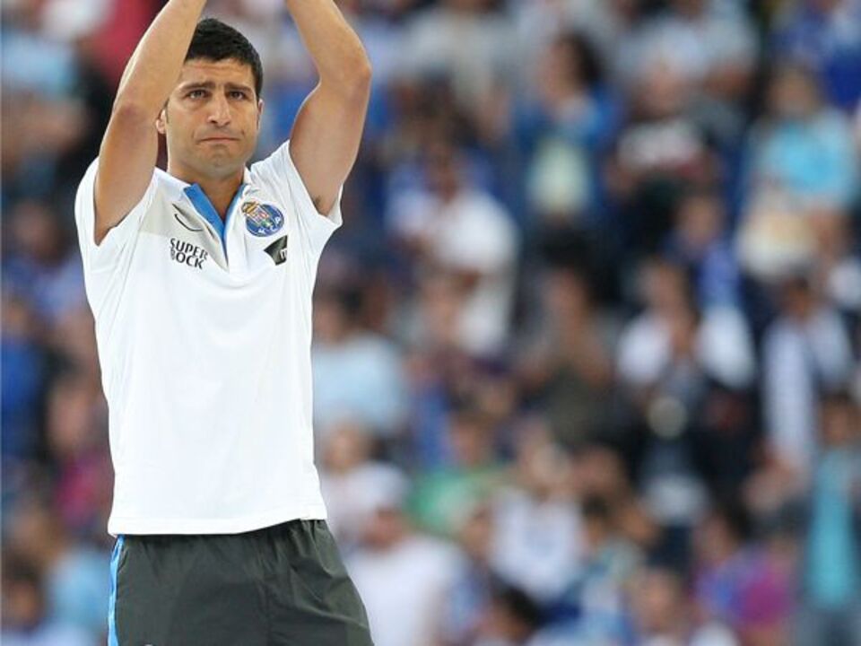 Pedro Emanuel dá carisma à equipa técnica