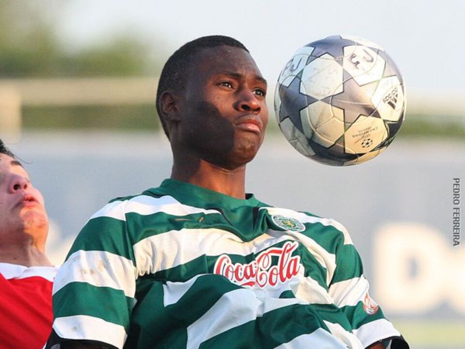 Baldé emprestado ao Santa Clara 