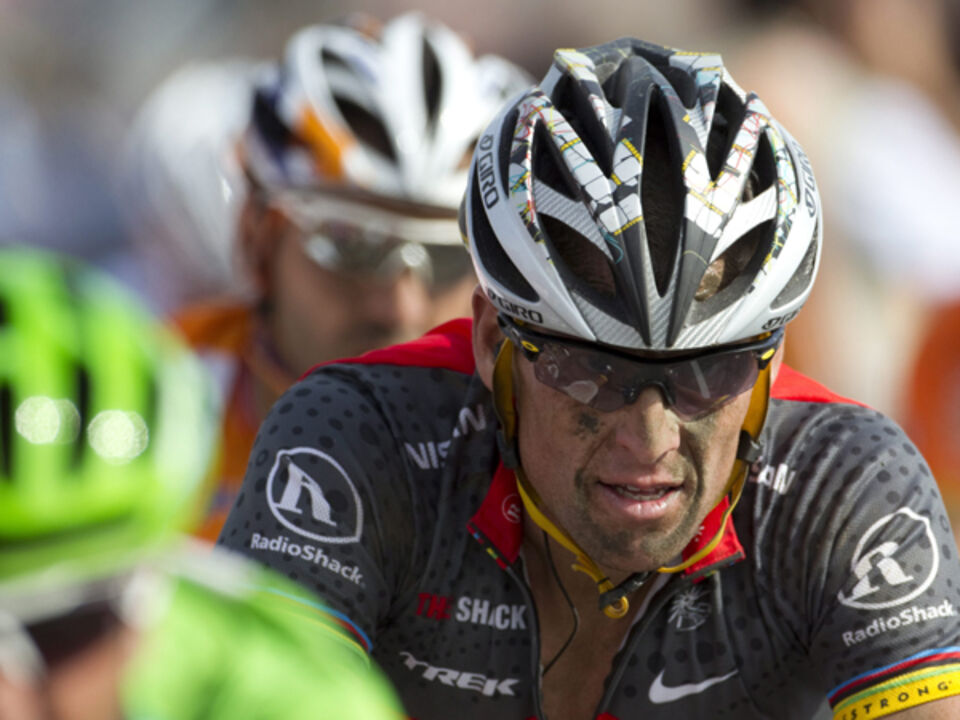Lance Armstrong perde protagonismo
