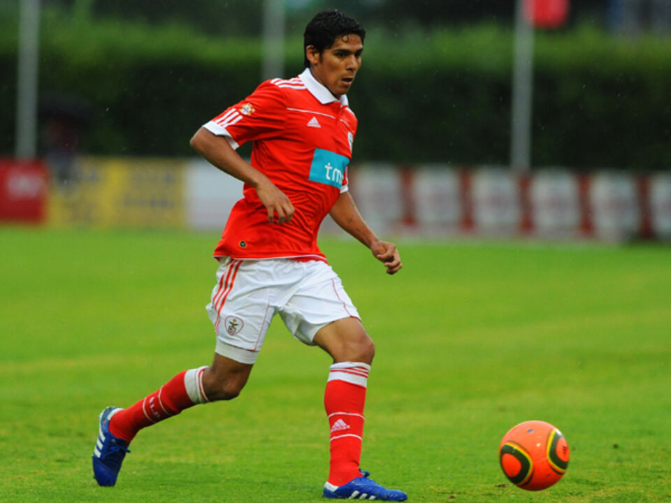 Benfica mede forças com o Aris Salónica