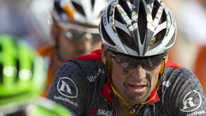 Lance Armstrong perde protagonismo