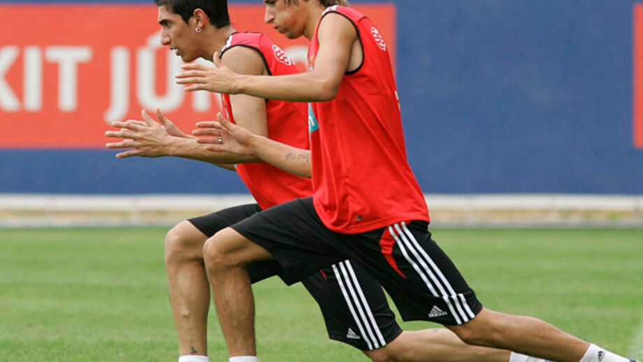 Fábio Coentrão volta após o estágio na Suíça